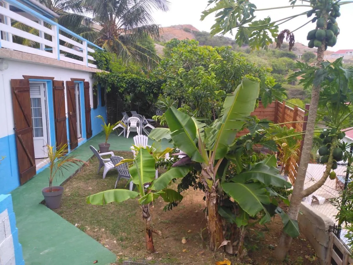 Maison chaleureuse avec vue sur mer Terre-De-Haut